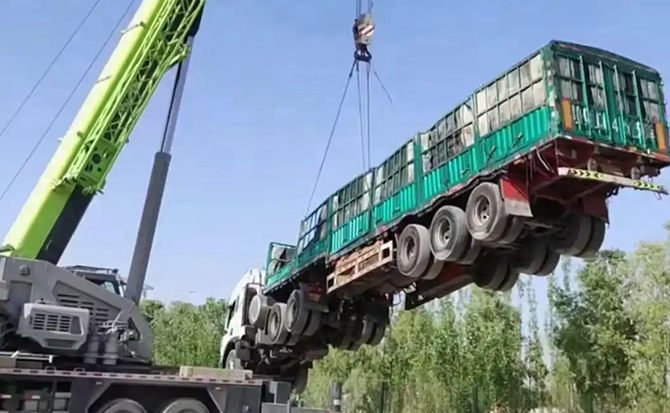 东营区道路脱困救援案例